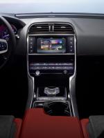 Jaguar XE S 2015 года